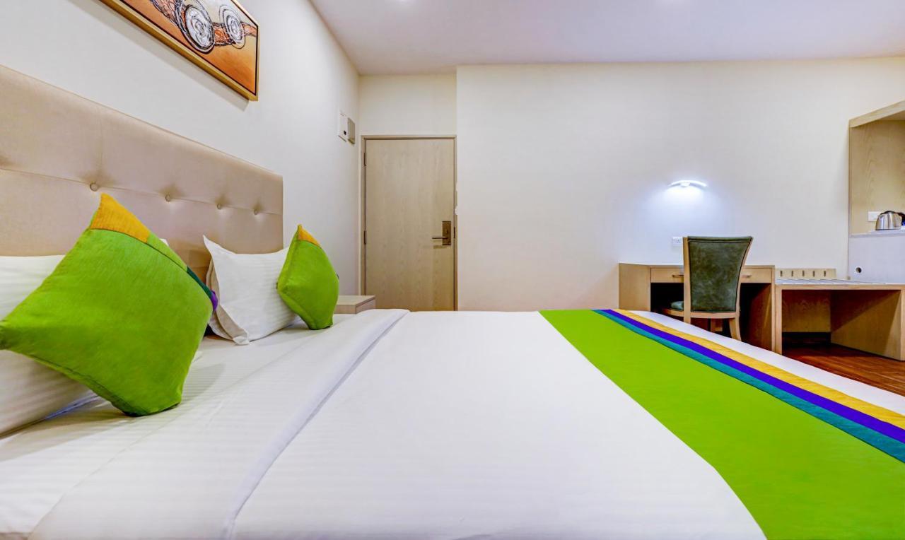 Treebo Galaxy Suites Mathikere Бангалор Экстерьер фото
