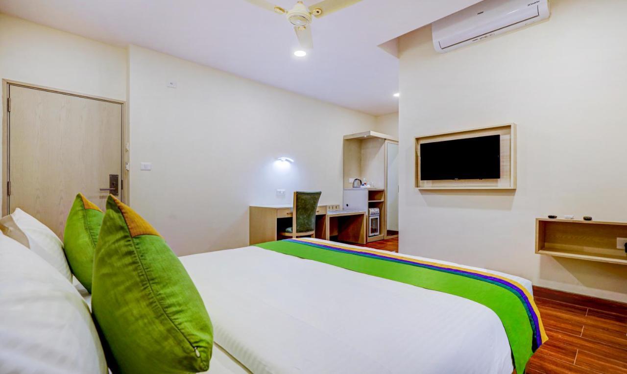 Treebo Galaxy Suites Mathikere Бангалор Экстерьер фото