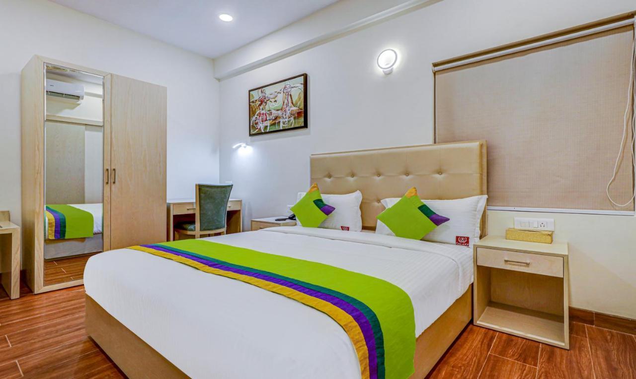 Treebo Galaxy Suites Mathikere Бангалор Экстерьер фото