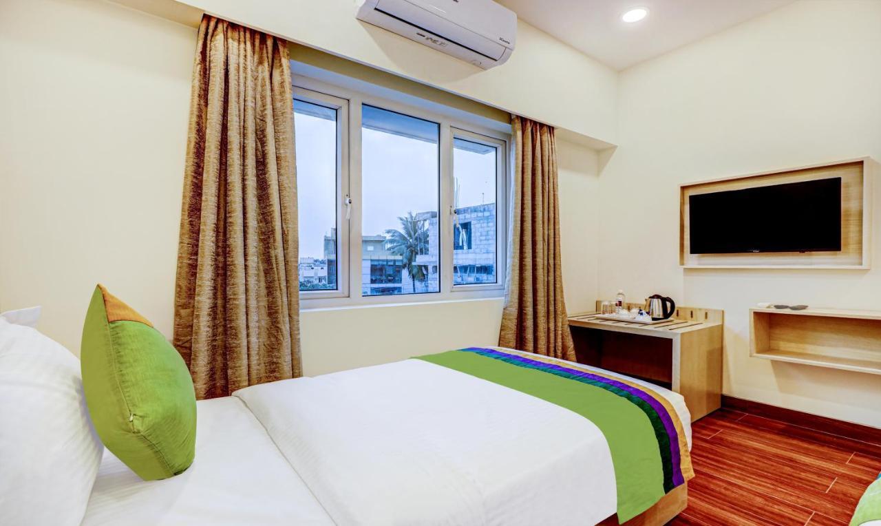 Treebo Galaxy Suites Mathikere Бангалор Экстерьер фото